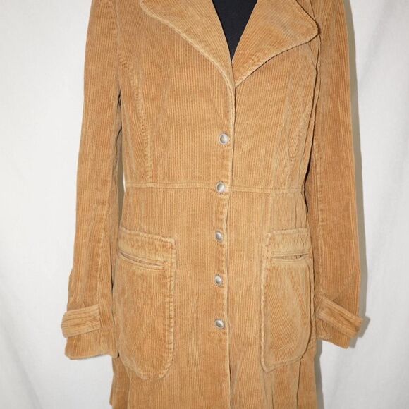 Corduroy Free People Button Up Jacket with a Removable Fur Collar - Picture 5 of 11
